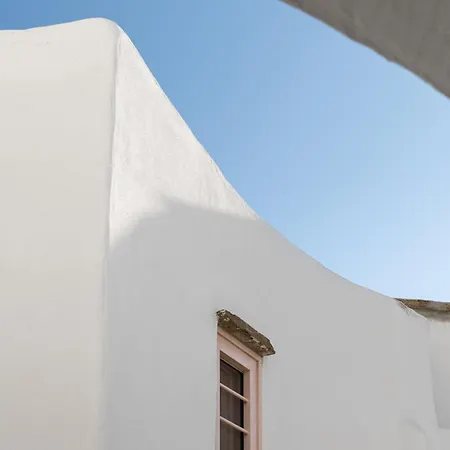 Th_eros House